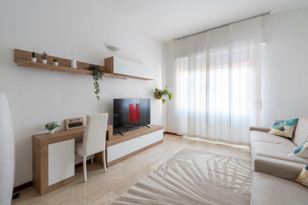 San Siro Big House Wifi Netflix Free Parking Apartment Milan Exterior photo